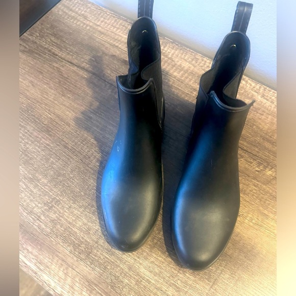 Sam Edelman Rain Boots . Size 6. - Picture 1 of 4